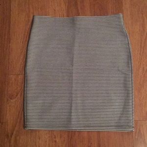 Loft Fitted Skirt